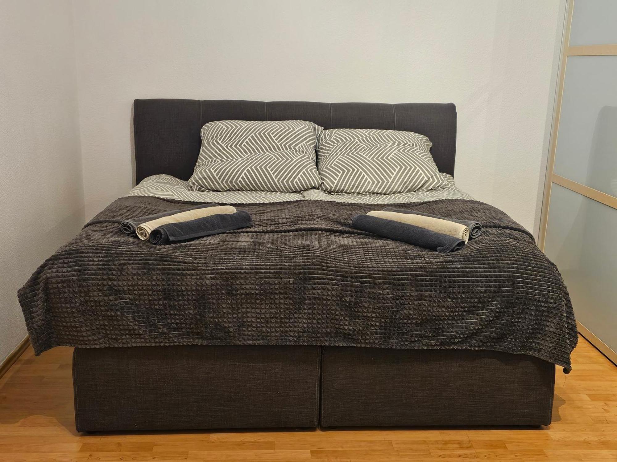 City-Close - King Bed & Free Garage Bayreuth Esterno foto